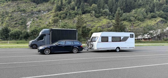 Met de caravan op herfstvakantie? Op deze route kun je ruim 80 euro besparen